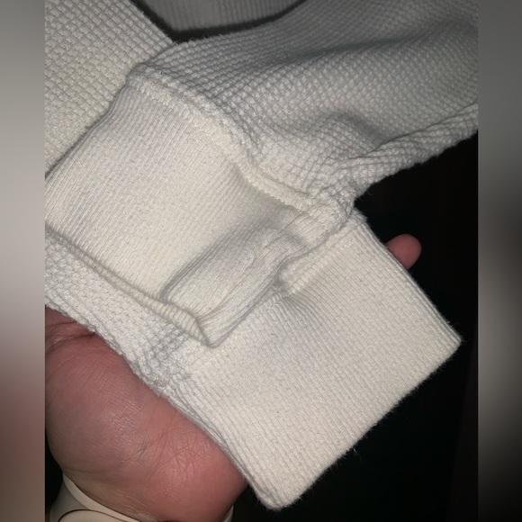 Abercrombie cropped thermal top. - Picture 5 of 6